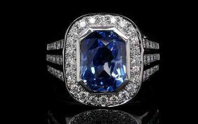 Modani 9.25ct Blue Sapphire, 2.00ctw Diamond 18K Ring