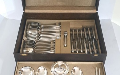 N.V. Zilverfabriek Voorschoten - Cutlery set (48) - Art Deco cutlery in original cassette, round fillet model - Silver-plated