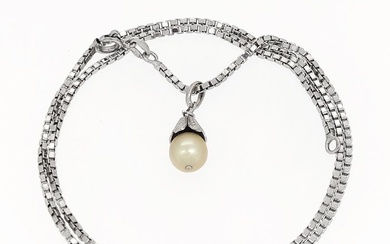 Necklace with pendant White gold, 18 carats - Akoya Pearl