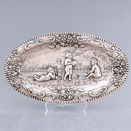 Neoclassical decorative tray - .925 silver - 298 gr. - Spain - First half 19th century