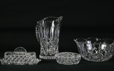 LOT OF EIGHT PRESSED GLASS PIECES