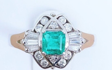 PT900 Platinum - Ring - 0.28 ct Emerald - Diamond