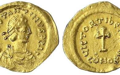 Pièces d'or byzantines, Empire, Tibère II Constantin, 578-582, Tremissis 578/582, Constantinople. Brb. r./VICTOR TIBERI AVG...