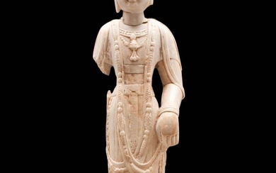 RARE SUI / TANG DYNASTY WHITE MARBLE FIGURE OF BODHISATTVA