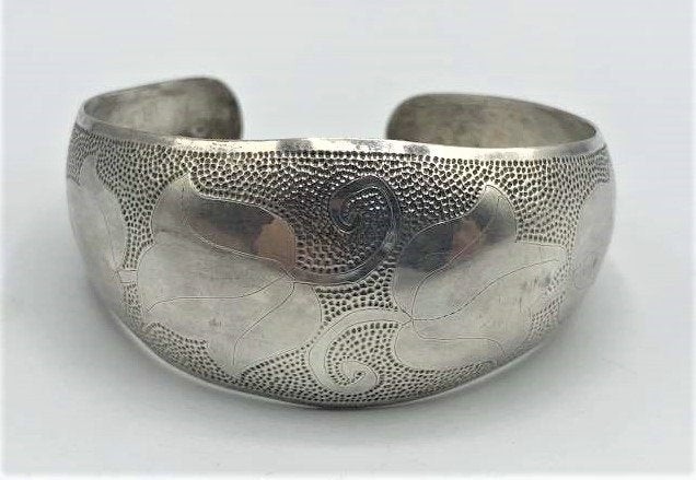STERLING SILVER Hand Tooled Tulips Cuff Bracelet