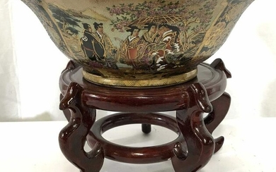 Satsuma Japanese Hand Painted Porcelain Bowl