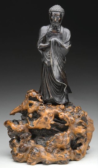 Sculpture (1) - Bronze, Burlwood - Sakyamuni - Sakyamuni en Bronce, Dinastia Yuan-Ming, Ex-Sotheby´s - China - Ming Dynasty (1368-1644)