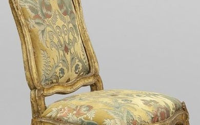 Sedia Luigi XV in legno finemente intagliato e