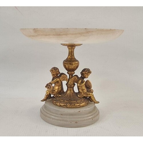 Small marble tazza with gilt cherub supports (chipped) 13cm ...