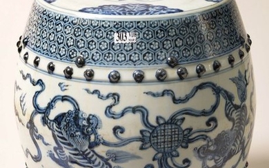 Stool in blue and white porcelain of China...