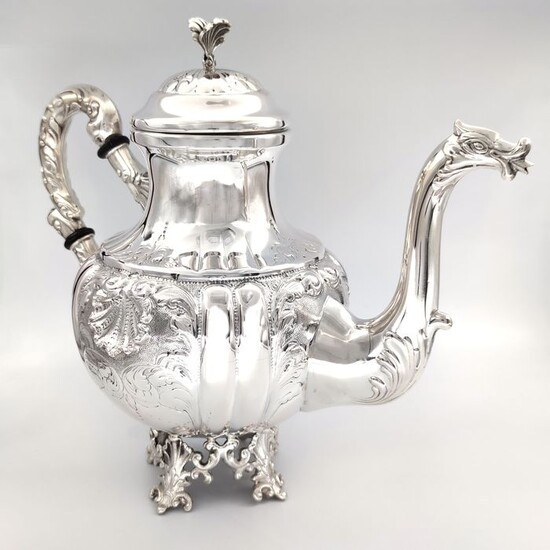 Teapot (1) - .800 silver - Italy - First half 20th century