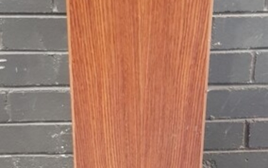 Timber Plinth (H:88 x W:27cm2)