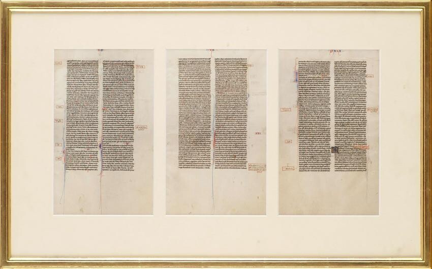 Trois pages manuscrites sur vélin en latin avec