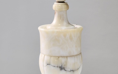 Turned alabaster turned goblet form table lamp (47cm)