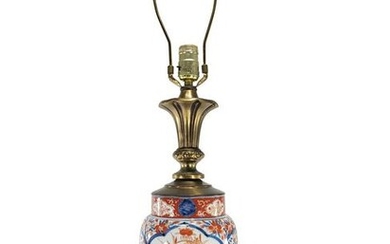 Vinatge Japanese Imari porcelain lamp