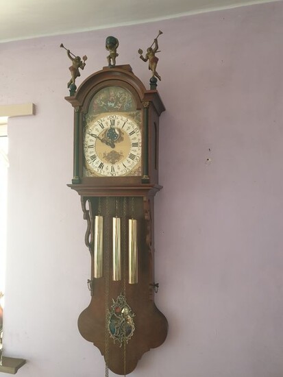 Wall clock - Christiaan Huygens - Burr walnut wood - Mid 20th century