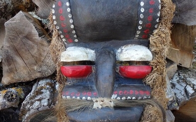 Warrior Mask (1) - Wood - We - Côte d'Ivoire