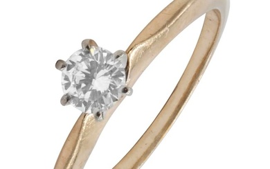 14k Gold & Diamond Solitaire Ring