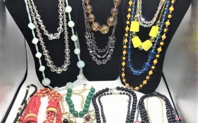 [18] Eighteen Assorted Costume Jewelry Beaded Necklaces