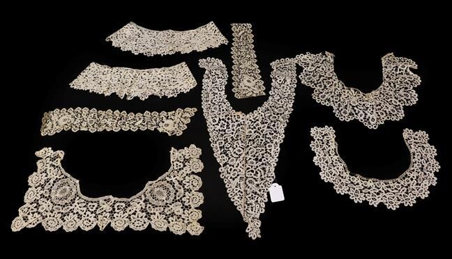 19th Century and Later Honiton Lace, comprising a square collar...