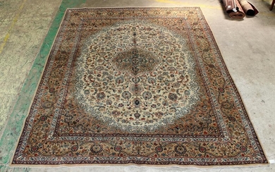 9'9" x 12'7" Persian Kashan wool rug.