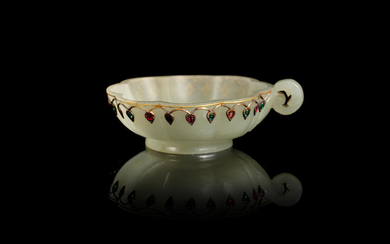 A Mughal Jade flower-form cup