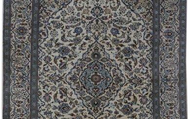 7 x 10 Ivory Persian Kashan Rug