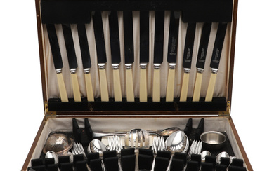 A CANTEEN OF SILVER PLATED CUTLERY AND A CASED SET OF CAKE FORKS.