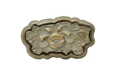 A CHINESE PAKTONG 'PEONY' ORNAMENT 二十世紀早期 白銅牡丹紋飾物