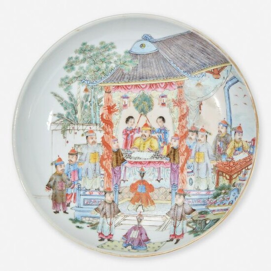 A Chinese famille rose-decorated porcelain small dish