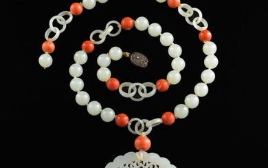 A Chinese jade necklace