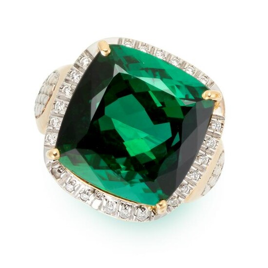 A GREEN TOURMALINE AND DIAMOND RING in yellow gold, set