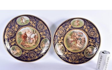 A PAIR OF EARLY 20TH CENTURY VIENNA AUSTRIAN PORCELAIN DISHE...