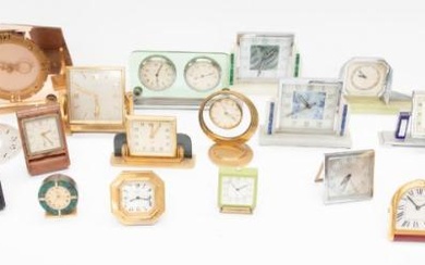 A collection of early to late 20th Century clocks, to...