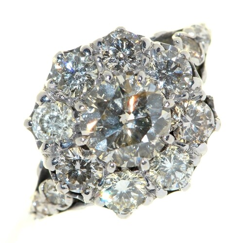 A diamond cluster ring, with round brilliant cut diamo...