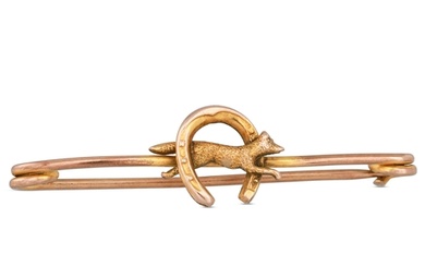 AN ANTIQUE 9CT GOLD BROOCH, 9ct yellow gold to a horse shoe ...