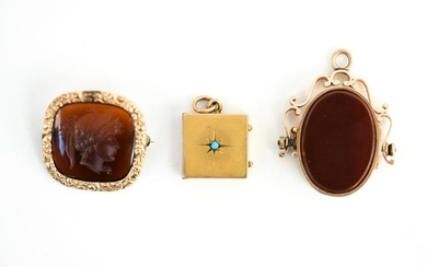ANTIQUE JEWELRY GROUPING INCL LOCKETS