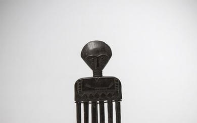 ATIE, Ivory Coast. Six-toothed comb, finely carved. Geometric...