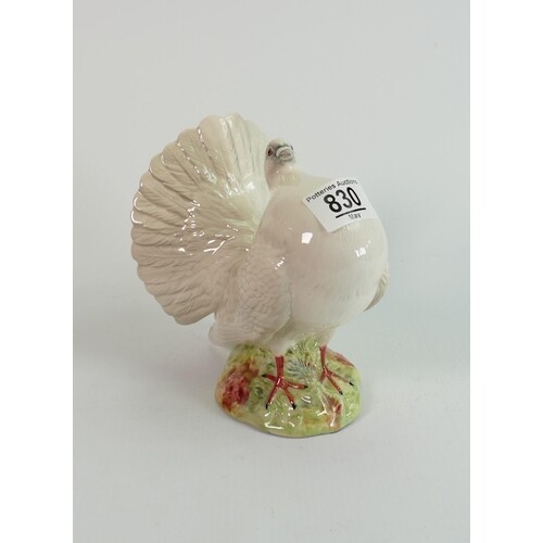 Beswick fantail pigeon 1614: (Very tiny chip to the bottom a...