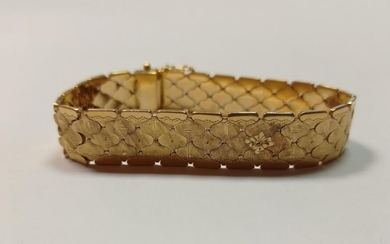 Bracelet ruban en or jaune 750/°° à mailles plates