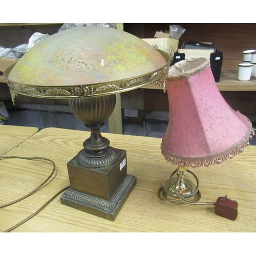 Brass table lamp with urn shaped stem above stepped base, co...