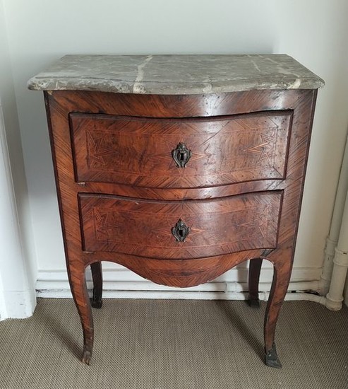 COMMODE d'entre-deux in wood veneer and marquetry with...