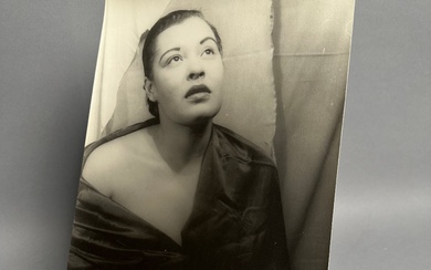 Carl VAN VECHTEN ( 1880-1964). Billie Holiday. 23 Mars 1949. Tirage photographique gélatino argentique d'époque....