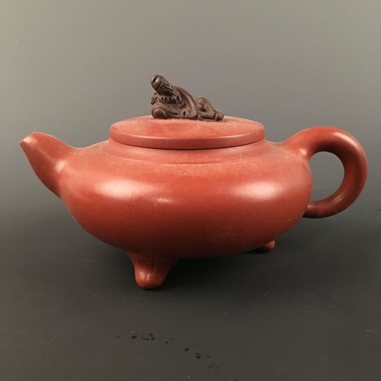 Chinese Yixing Clay Tripod Teapot