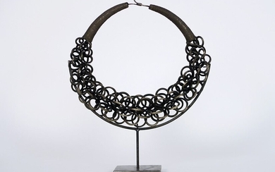 Collier ethnique mongol en métal - diamètre : 29 cm - fabriqué par la Belgische...