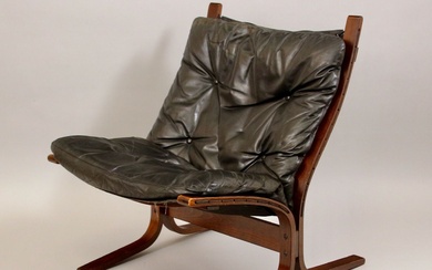 Fauteuil vintage, fauteuil Siesta en cuir noir de Ingmar Relling pour Westnofa avec dossier bas,...