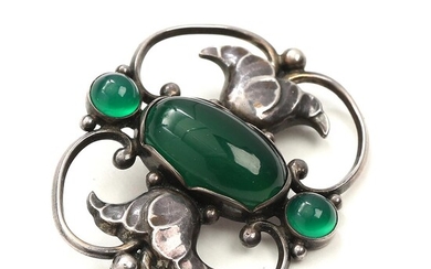 SOLD. Georg Jensen: A green agate brooch set with cabochon-cut green agate. Design no. 236 B. – Bruun Rasmussen Auctioneers of Fine Art