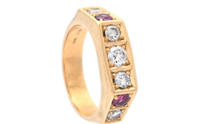 Jewellery Ring RING, 18K gold, 2 rubies, 5 brilliant c...
