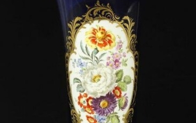 Large porcelain vase, Meissen.1960s.