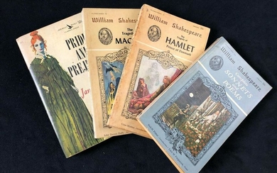 Lot of 4 Vintage Paperbacks Hamlet Macbeth Pride and